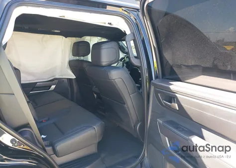 2025 Toyota Sequoia Sr5 from USA, damaged, VIN 7SVAAABA0SX062429